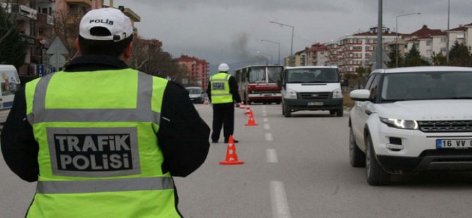 polis çevirme olaybursa ile ilgili görsel sonucu